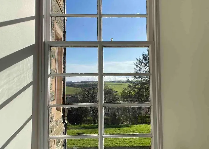 2 Bedroom Townhouse Within Grade C Listed Ladysbridge House 2 Night Minimum Stay